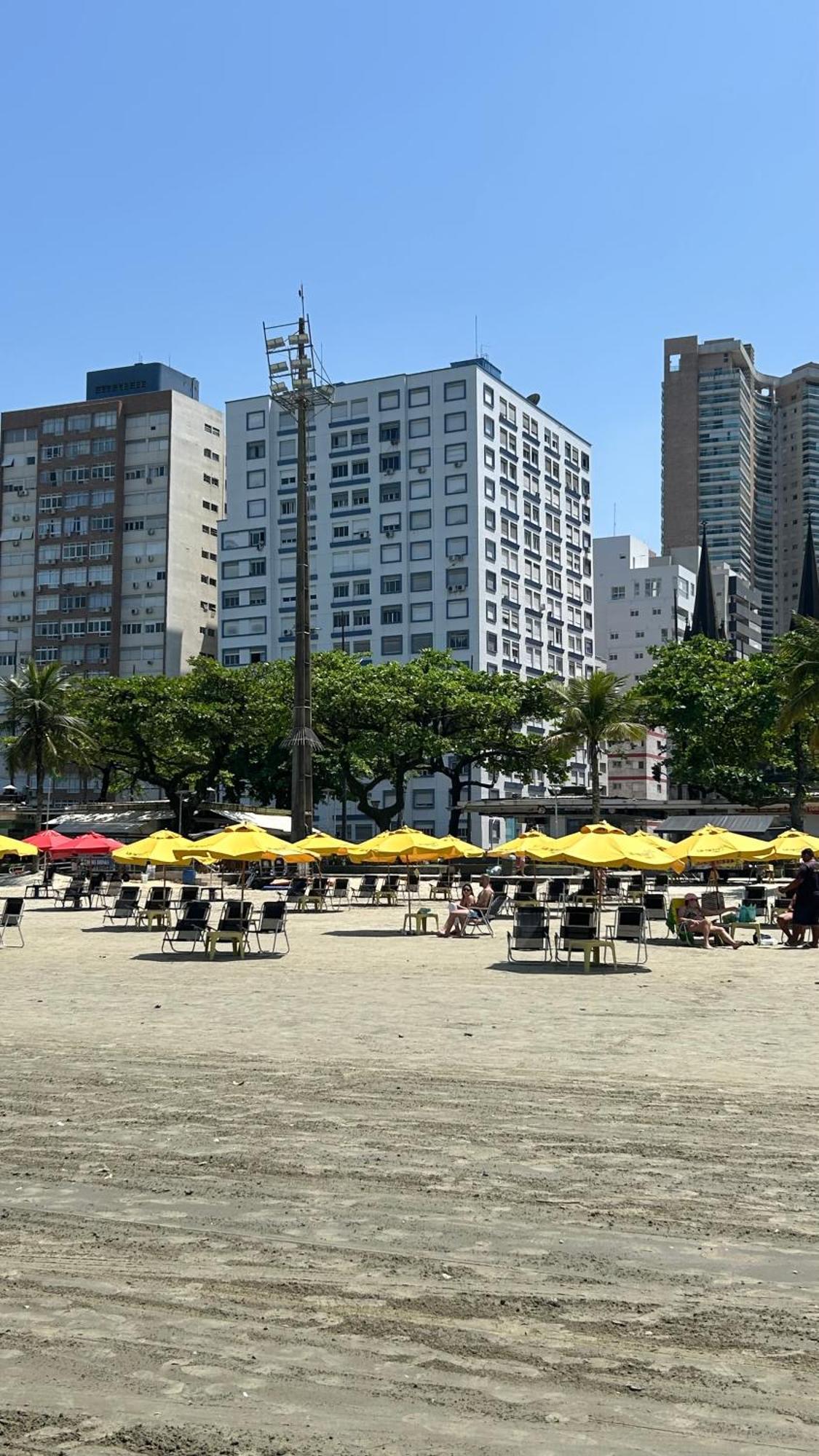 Apartamento Frente A Praia Do Embare Santos Bagian luar foto